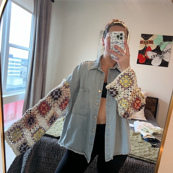 POL Denim jacket Top with Crochet granny square Sleeves - Picture 2 of 6